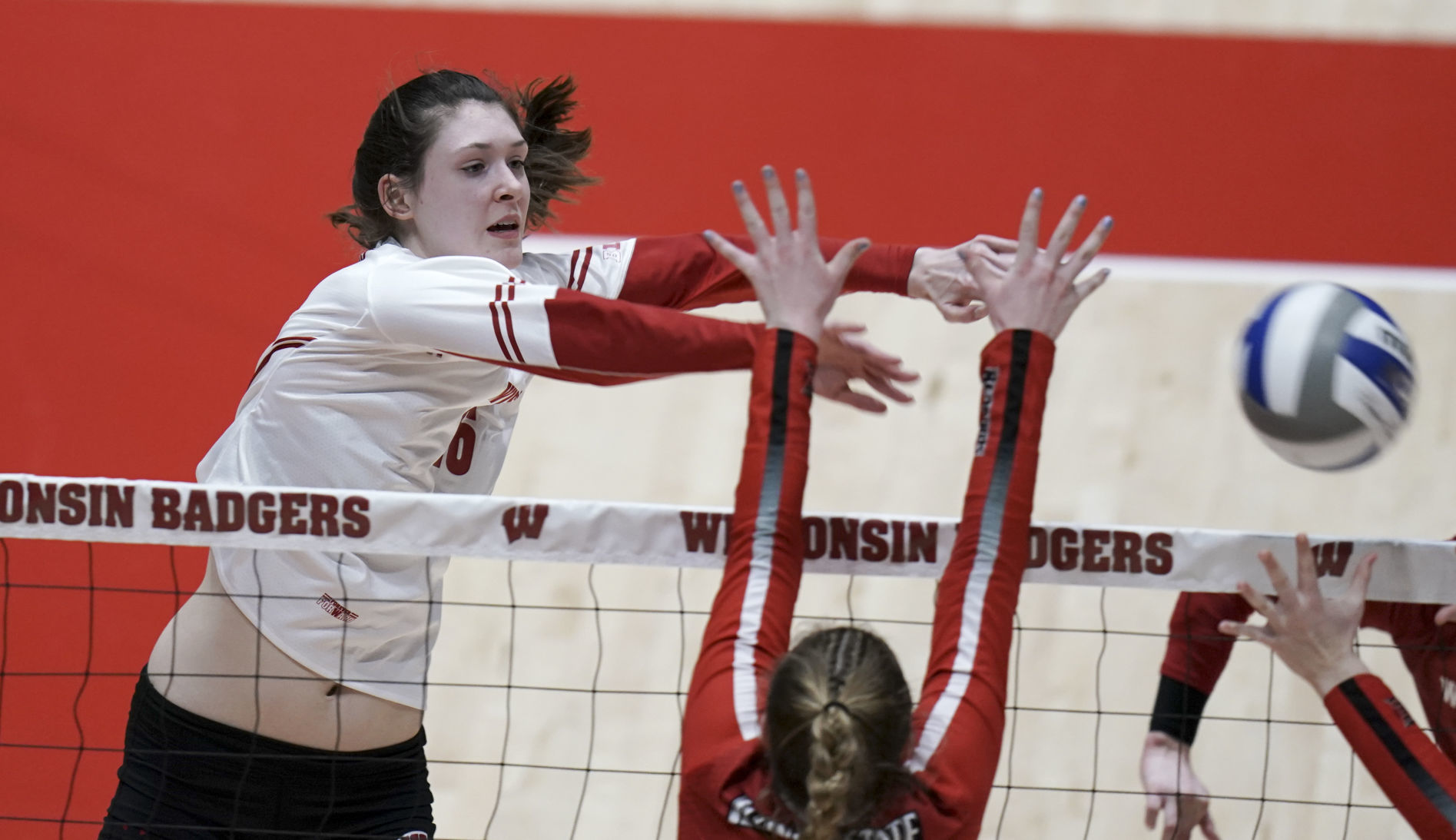 Badgers 3, Illinois State 0